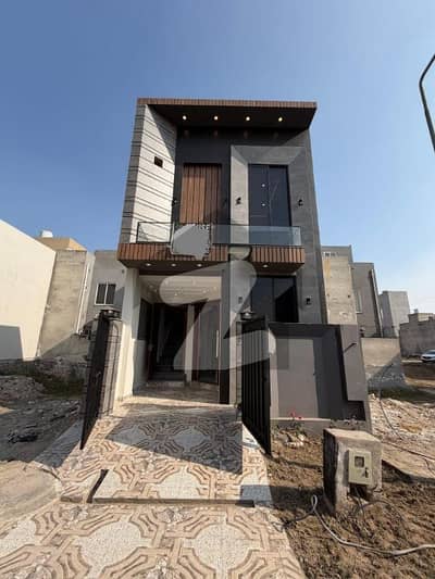 A 3 Marla House In Lahore Is On The Market For sale
