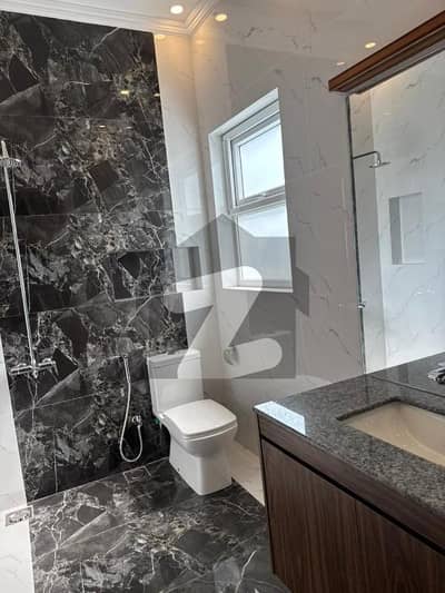 ڈی ۔ 12 اسلام آباد میں 1 کنال مکان 23.0 کروڑ میں برائے فروخت۔