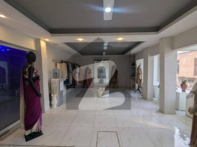 F-8 2000 Square Feet Shop Up For Rent F-8 2000 Square Feet Shop Up For Rent