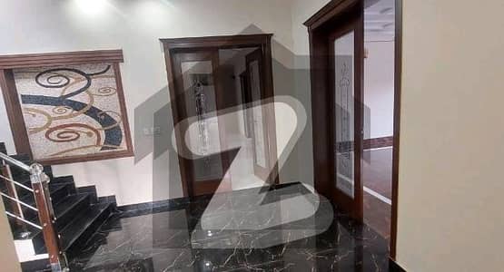 Lower Portion For Rent