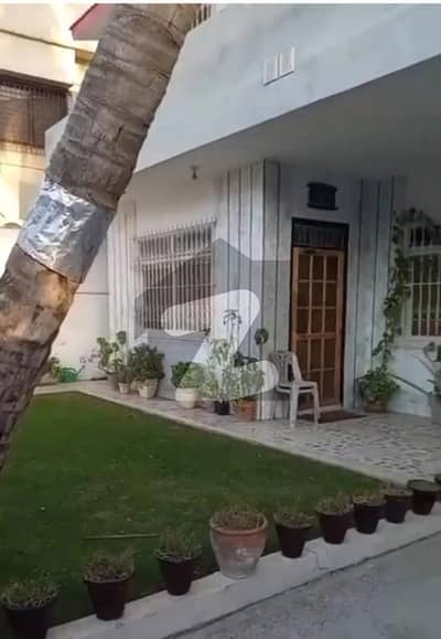 329 Square Yard House Is Available For Sale In Gulshan-e-Iqbal Block 18 Karachi