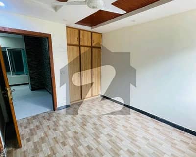 ای ۔ 11/4 ای ۔ 11,اسلام آباد میں 2 کمروں کا 5 مرلہ فلیٹ 45.0 ہزار میں کرایہ پر دستیاب ہے۔