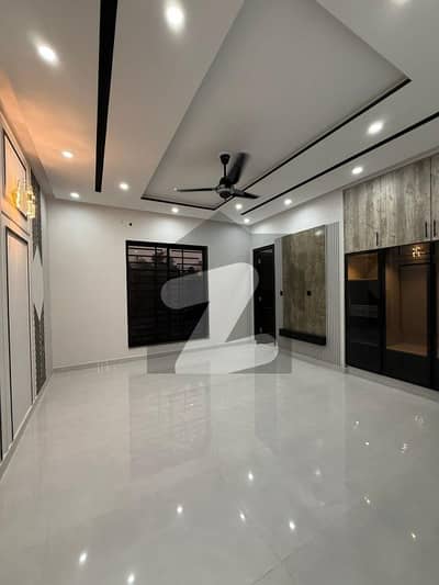 1 KANAL UPPER PORTION FOR RENT IN IEP ENGINEERS TOWN LAHORE