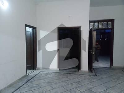 پی ڈبلیو ڈی ہاؤسنگ سکیم اسلام آباد میں 2 کمروں کا 5 مرلہ زیریں پورشن 45.0 ہزار میں کرایہ پر دستیاب ہے۔