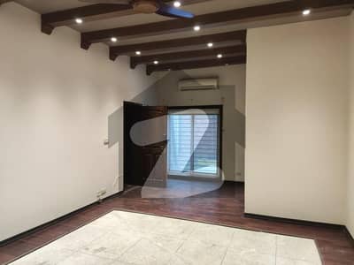 3 Kanal Spacious And Elegantly House For Rent