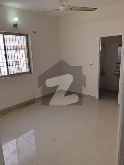 Apartment for sale west open corner tile flooring with lift