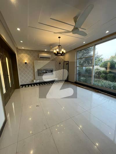Prime Location 1 Kanal House Available For Rent In DHA Phase 7 Lahore
