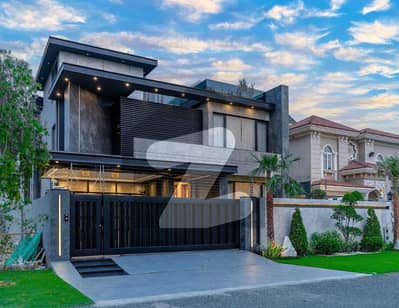 ڈی ایچ اے فیز 6 - بلاک ای فیز 6,ڈیفنس (ڈی ایچ اے),لاہور میں 6 کمروں کا 1 کنال مکان 21.99 کروڑ میں برائے فروخت۔