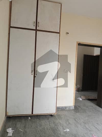 2 Marla 3nd floot Flat For Rent In Township D1 Lahore