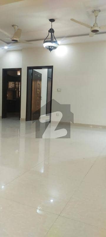 بحریہ ٹاؤن سیکٹرڈی بحریہ ٹاؤن,لاہور میں 2 کمروں کا 5 مرلہ بالائی پورشن 48.0 ہزار میں کرایہ پر دستیاب ہے۔