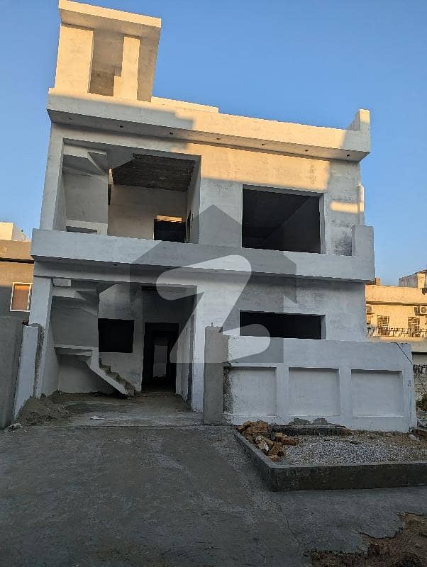 ایم پی سی ایچ ایس ۔ بلاک ایف ایم پی سی ایچ ایس ۔ ملٹی گارڈنز,بی ۔ 17,اسلام آباد میں 4 کمروں کا 5 مرلہ مکان 1.5 کروڑ میں برائے فروخت۔ ایم پی سی ایچ ایس ۔ بلاک ایف ایم پی سی ایچ ایس ۔ ملٹی گارڈنز,بی ۔ 17,اسلام آباد میں 4 کمروں کا 5 مرلہ مکان 1.5 کروڑ میں برائے فروخت۔