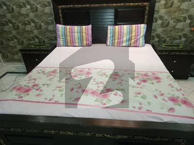 1 Kanal Lower Portion 1 BEDRoom Furnished With Attached Bath Lounge Kitchen Dying Big Storage 1 Car Parking Available