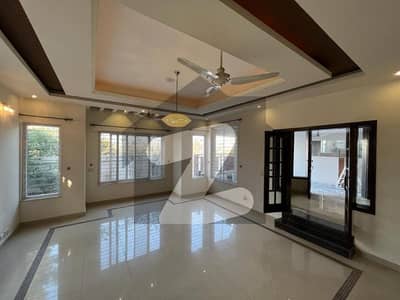 1 Kanal Upper Portion For Rent