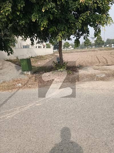 Premium 1 Kanal Plot For Sale In Sector R DHA Phase 7, Lahore