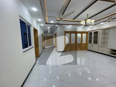 40/80 Ground Portion Available For Rent In G13