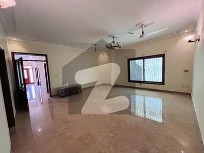 ڈی ایچ اے فیز 6 ڈی ایچ اے ڈیفینس,کراچی میں 3 کمروں کا 1 کنال زیریں پورشن 2.5 لاکھ میں کرایہ پر دستیاب ہے۔