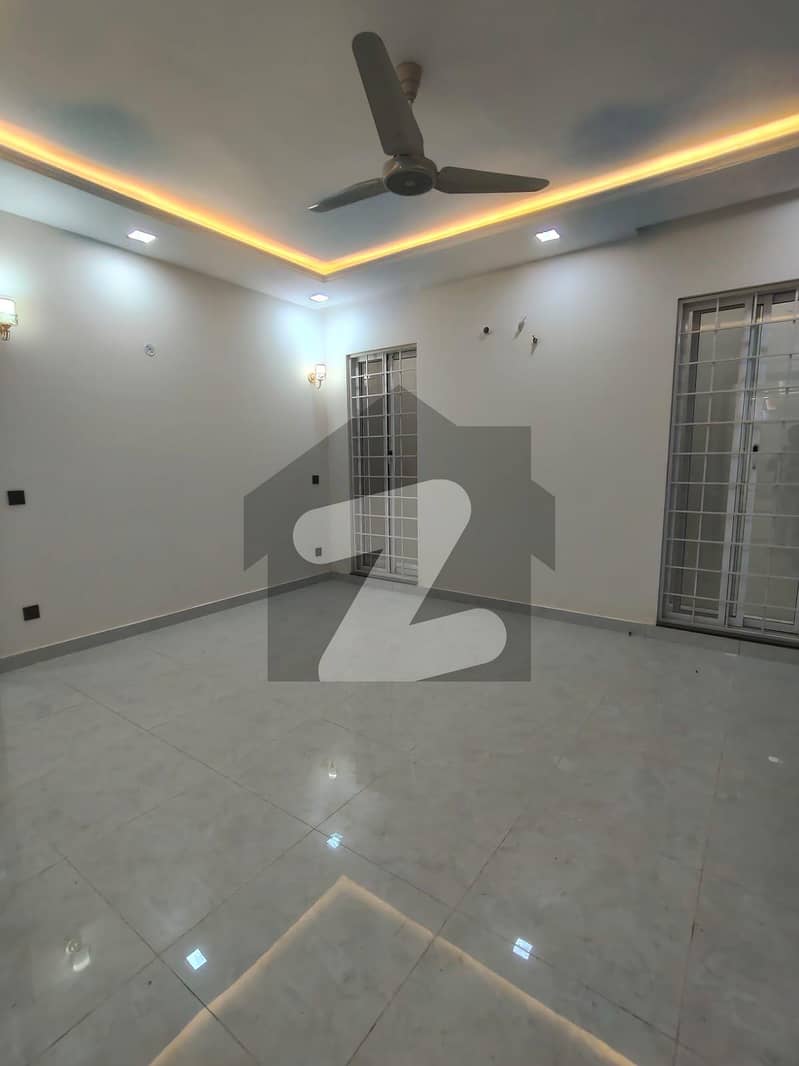 ڈی ۔ 12 اسلام آباد میں 5 کمروں کا 10 مرلہ مکان 2.8 لاکھ میں کرایہ پر دستیاب ہے۔ ڈی ۔ 12 اسلام آباد میں 5 کمروں کا 10 مرلہ مکان 2.8 لاکھ میں کرایہ پر دستیاب ہے۔