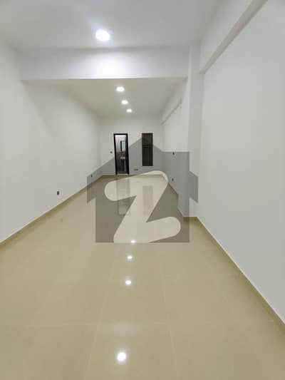 آئی ۔ 8 مرکز آئی ۔ 8,اسلام آباد میں 2 کمروں کا 3 مرلہ دفتر 2.1 لاکھ میں کرایہ پر دستیاب ہے۔