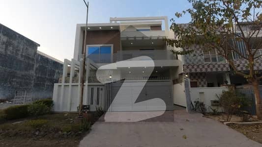 Looking For A House In D-17