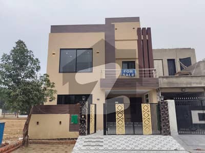 5 Marla Brand New Luxury House For Sale With Original Pics