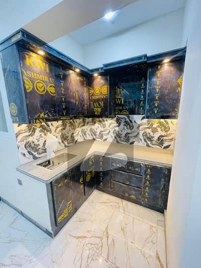 میرٹھ سوسائٹی سکیم 33,کراچی میں 2 کمروں کا 4 مرلہ فلیٹ 24.0 ہزار میں کرایہ پر دستیاب ہے۔