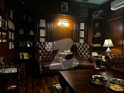 500 Yards Like-New Luxury House for Sale DHA Phase 8 ( Zone-B )