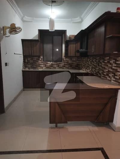 گلشنِ اقبال - بلاک 3 گلشنِ اقبال,گلشنِ اقبال ٹاؤن,کراچی میں 3 کمروں کا 10 مرلہ زیریں پورشن 86.0 ہزار میں کرایہ پر دستیاب ہے۔