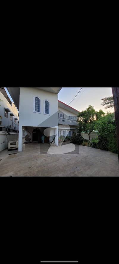 ڈی ایچ اے فیز 7 ڈی ایچ اے ڈیفینس,کراچی میں 5 کمروں کا 1 کنال مکان 4.0 لاکھ میں کرایہ پر دستیاب ہے۔