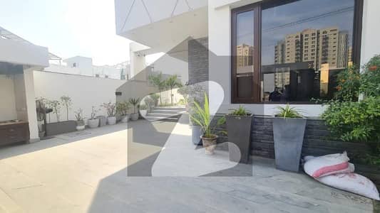 ڈی ایچ اے فیز 8 ڈی ایچ اے ڈیفینس,کراچی میں 6 کمروں کا 1 کنال مکان 19.0 کروڑ میں برائے فروخت۔