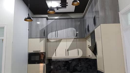 FLAT FOR SALE IN GULSHAN E IQBAL BLOCK 4