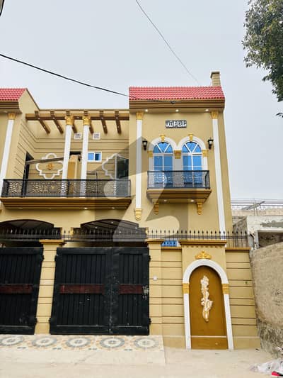3.5 Marla House For Sale in Sabzazar Colony Near Metro Station