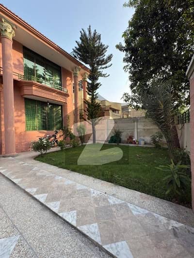 ایف ۔ 10 اسلام آباد میں 1 کمرے کا 1 مرلہ کمرہ 25.0 ہزار میں کرایہ پر دستیاب ہے۔