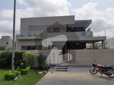 ڈی ایچ اے فیز 5 ڈیفنس (ڈی ایچ اے),لاہور میں 5 کمروں کا 1 کنال مکان 8.6 کروڑ میں برائے فروخت۔