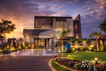 100% ORIGNAL HOUSE FOR SALE DIRECT FROM MAIN 120FEET ROAD NEAR TO MCDONAL PHASE7