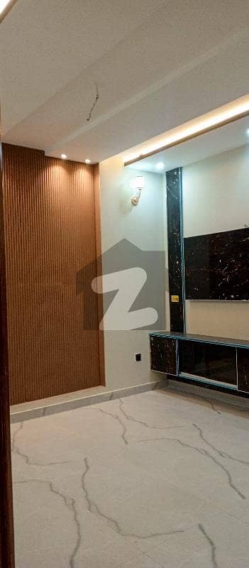 نواب ٹاؤن - بلاک سی نواب ٹاؤن,لاہور میں 2 کمروں کا 5 مرلہ بالائی پورشن 35.0 ہزار میں کرایہ پر دستیاب ہے۔