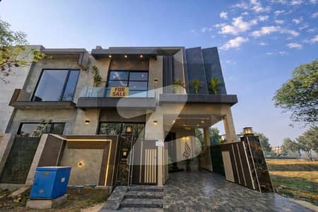 ڈی ایچ اے 11 رہبر فیز 2 ایکسٹینشن - بلاک ایم ڈی ایچ اے 11 رہبر فیز 2 ایکسٹینشن,ڈی ایچ اے 11 رہبر,لاہور میں 3 کمروں کا 5 مرلہ مکان 2.7 کروڑ میں برائے فروخت۔ ڈی ایچ اے 11 رہبر فیز 2 ایکسٹینشن - بلاک ایم ڈی ایچ اے 11 رہبر فیز 2 ایکسٹینشن,ڈی ایچ اے 11 رہبر,لاہور میں 3 کمروں کا 5 مرلہ مکان 2.7 کروڑ میں برائے فروخت۔