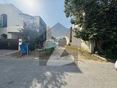 بحریہ ٹاؤن فیز 8 ۔ عمر بلاک بحریہ ٹاؤن فیز 8 ۔ سفاری ویلی,بحریہ ٹاؤن فیز 8,بحریہ ٹاؤن راولپنڈی,راولپنڈی میں 7 مرلہ رہائشی پلاٹ 65.0 لاکھ میں برائے فروخت۔