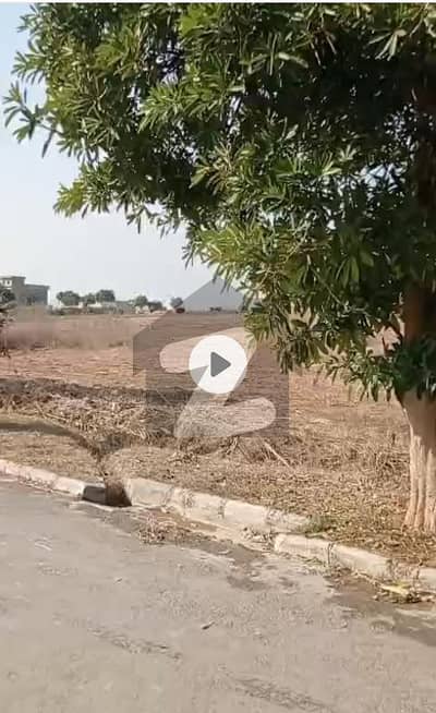 واہ ماڈل ٹاون۔فیز-3 ماڈل ٹاؤن,واہ میں 18 مرلہ رہائشی پلاٹ 80.0 لاکھ میں برائے فروخت۔