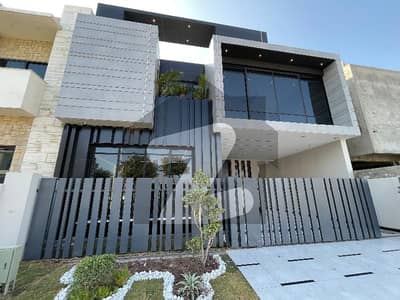 ٹاپ سٹی 1 اسلام آباد میں 6 کمروں کا 10 مرلہ مکان 6.25 کروڑ میں برائے فروخت۔