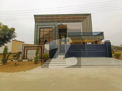 1 KANAL BRAND NEW MODERN HOUSEWITH CORNER LOCATION AVAILABLE FOR SALE IN CLOSE TO PCSIR PHASE 2