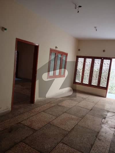 400 Sq. Yards Block 5 Prime Location DoubleStory Old Construction Banglow 400 Sq. Yards Block 5 Prime Location DoubleStory Old Construction Banglow