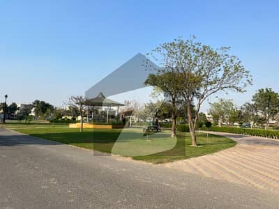 7 Marla 60ft Road Next to Park For Sale in Lake City Sector M-7A