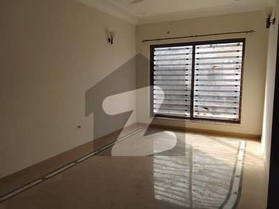 Get In Touch Now To Buy A Upper Portion In I-8/2 Get In Touch Now To Buy A Upper Portion In I-8/2