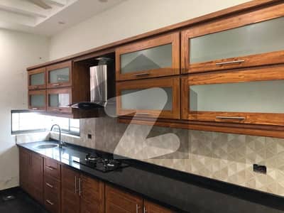 Idol house near park for resisdence