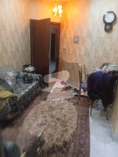 بی ۔ 17 اسلام آباد میں 2 کمروں کا 3 مرلہ فلیٹ 72.0 لاکھ میں برائے فروخت۔