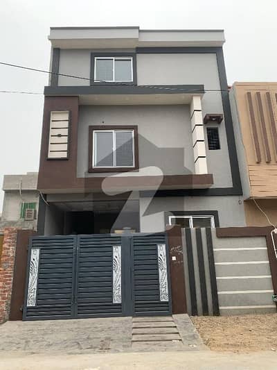 جی منگولیا پارک گوجرانوالہ میں 4 کمروں کا 4 مرلہ مکان 1.25 کروڑ میں برائے فروخت۔