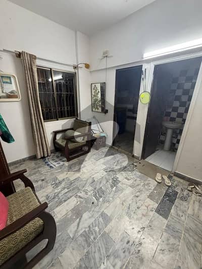 نارتھ ناظم آباد ۔ بلاک اے نارتھ ناظم آباد,کراچی میں 2 کمروں کا 4 مرلہ فلیٹ 1.1 کروڑ میں برائے فروخت۔