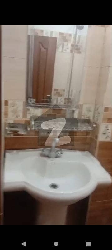 ایم پی سی ایچ ایس ۔ ملٹی گارڈنز بی ۔ 17,اسلام آباد میں 2 کمروں کا 4 مرلہ فلیٹ 40.0 ہزار میں کرایہ پر دستیاب ہے۔