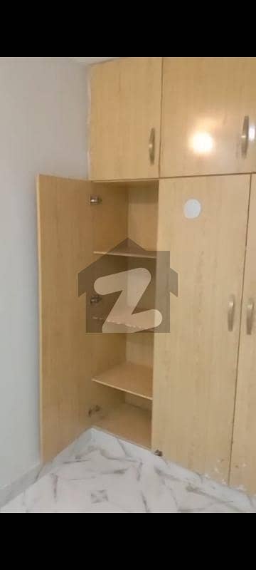 ایم پی سی ایچ ایس ۔ ملٹی گارڈنز بی ۔ 17,اسلام آباد میں 2 کمروں کا 4 مرلہ فلیٹ 40.0 ہزار میں کرایہ پر دستیاب ہے۔ ایم پی سی ایچ ایس ۔ ملٹی گارڈنز بی ۔ 17,اسلام آباد میں 2 کمروں کا 4 مرلہ فلیٹ 40.0 ہزار میں کرایہ پر دستیاب ہے۔