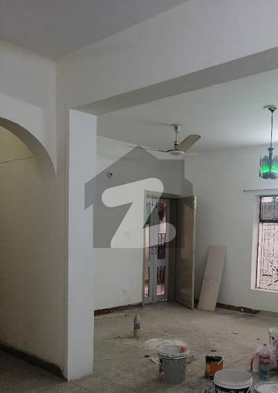 جی ۔ 10/4 جی ۔ 10,اسلام آباد میں 4 کمروں کا 5 مرلہ مکان 1.3 لاکھ میں کرایہ پر دستیاب ہے۔